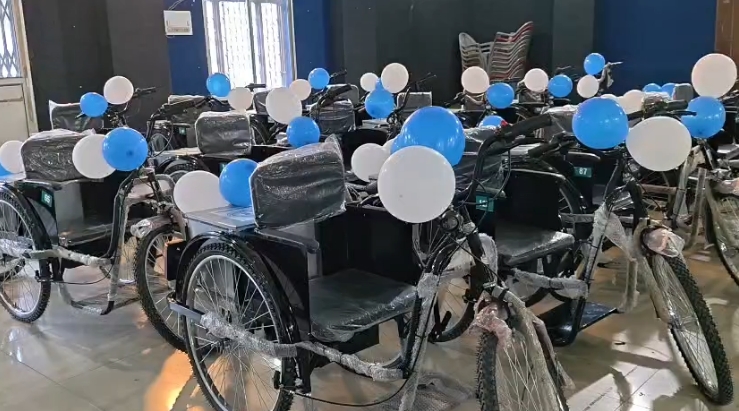 गिरिडीह दिव्यांगजन कल्याण कार्यक्रम: सरकारी योजनाओं की दी जानकारी, लाभ उठाने की अपील