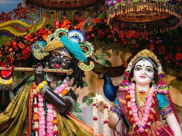 radha krishna murti