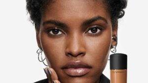 Urban Decay vs MAC Cosmetics: Which Makeup Brand Is Better in 2026?
