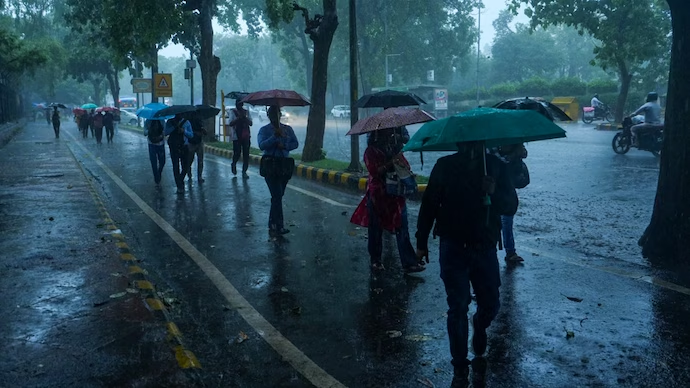 Which areas of Delhi-NCR can see rain?