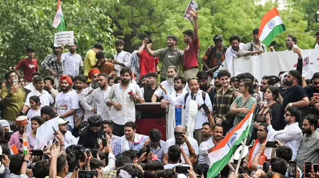 जंतर-मंतर प्रदर्शन में क्या हुआ था?