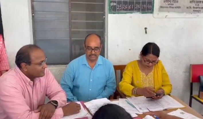 उत्तराखंड SIR अभियान: मुख्य निर्वाचन अधिकारी ने देहरादून के बूथों का किया निरीक्षण, BLO को दिए अहम निर्देश