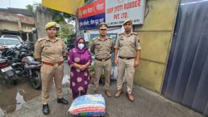 नोएडा गांजा तस्करी: महिला से 23.4 किलो गांजा बरामद