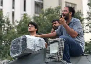 जंतर-मंतर प्रदर्शन के दौरान गिरफ्तार किए जाने के बाद CJP नेताओं सौरव दास और आशुतोष रंका को पांच दिन की न्यायिक हिरासत
