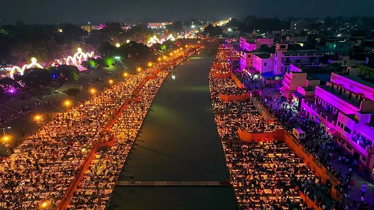 Uttar Pradesh: A grand Deepotsav will be held in Ayodhya on November 7! CM Yogi Adityanath has issued strict instructions—find out what special preparations are in store.