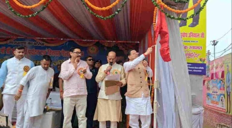 Uttarakhnad-कुंजापुरी मेले का आगाज, सीएम धामी ने किया ध्वजारोहण