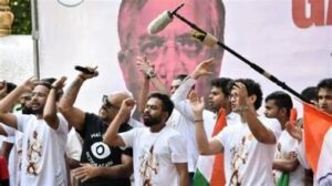 जंतर-मंतर प्रदर्शन से पहले बड़ी कार्रवाई! CJP संस्थापक अभिजीत दीपके, सौरव दास और आशुतोष रांका को फ़्लाइट से हिरासत में लिया गया
