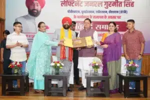 उत्तराखंड के विकास, शिक्षा और महिला सशक्तीकरण में राज्यपाल गुरमीत सिंह का योगदान महत्वपूर्ण: धामी